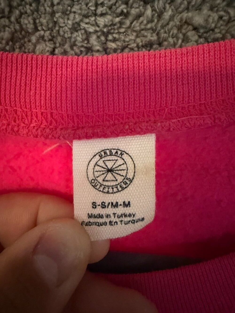 Urban Outfitters Nirvana Hot Pink Smiley Crewneck Sweatshirt Sleeve Graphic S M - Picture 5 of 7